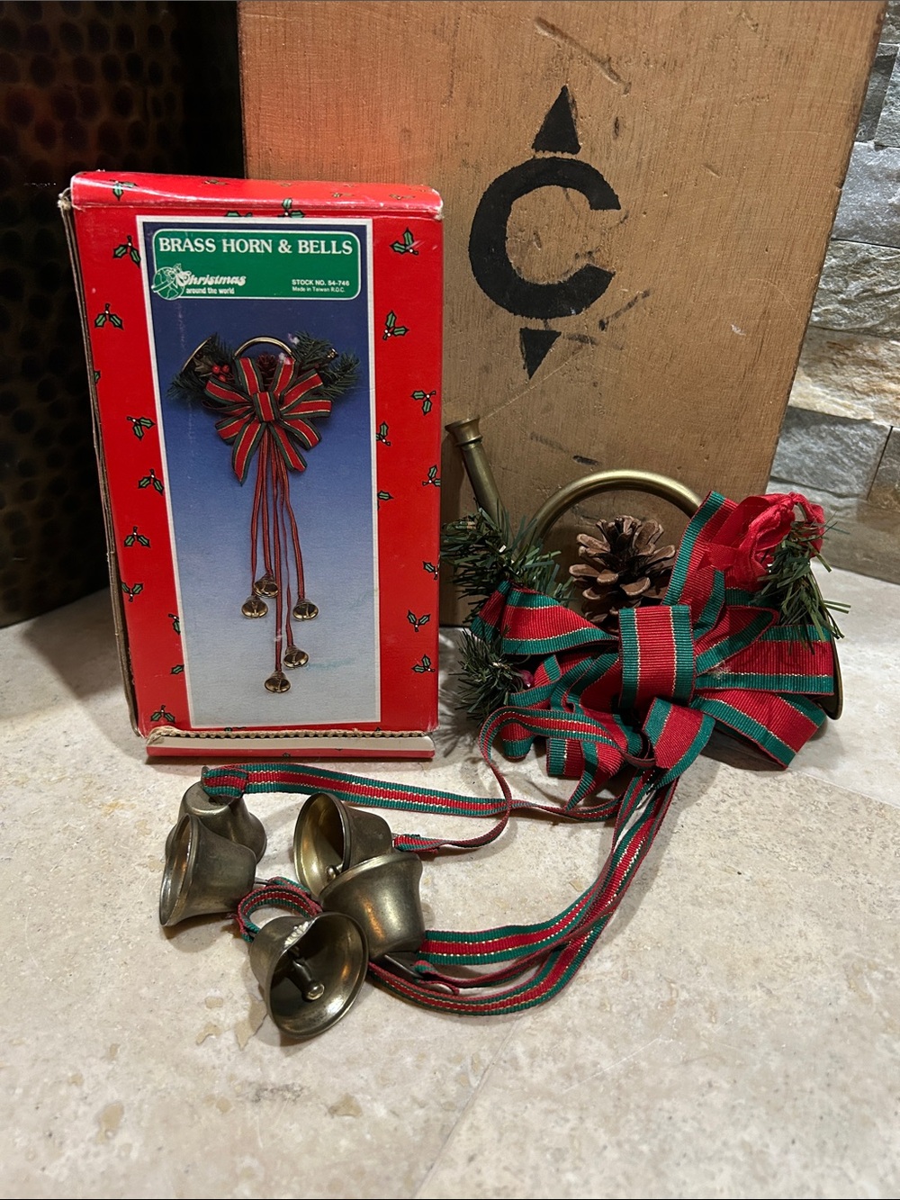 vintage Christmas Around the World Brass Horn & Bells holidaytt decoration